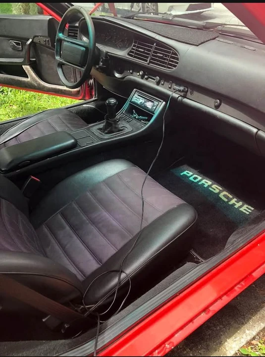 1986 Porsche 944 - Image 6 of 10