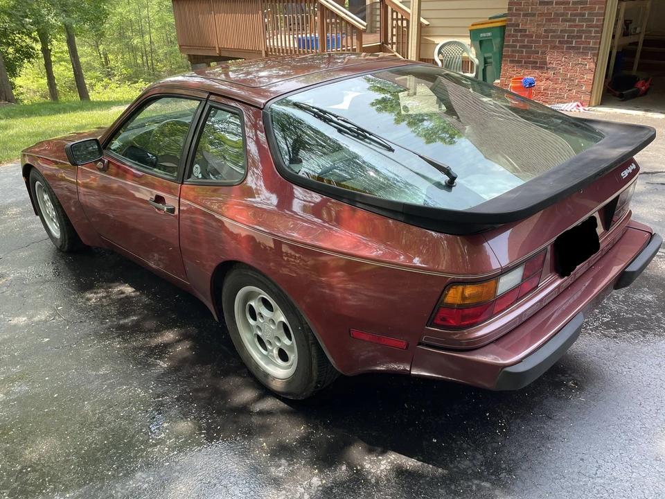 1986 Porsche 944 - Image 2 of 14