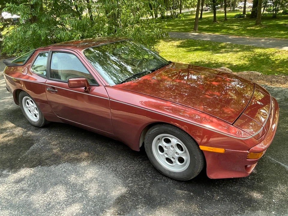 1986 Porsche 944 - Image 7 of 14