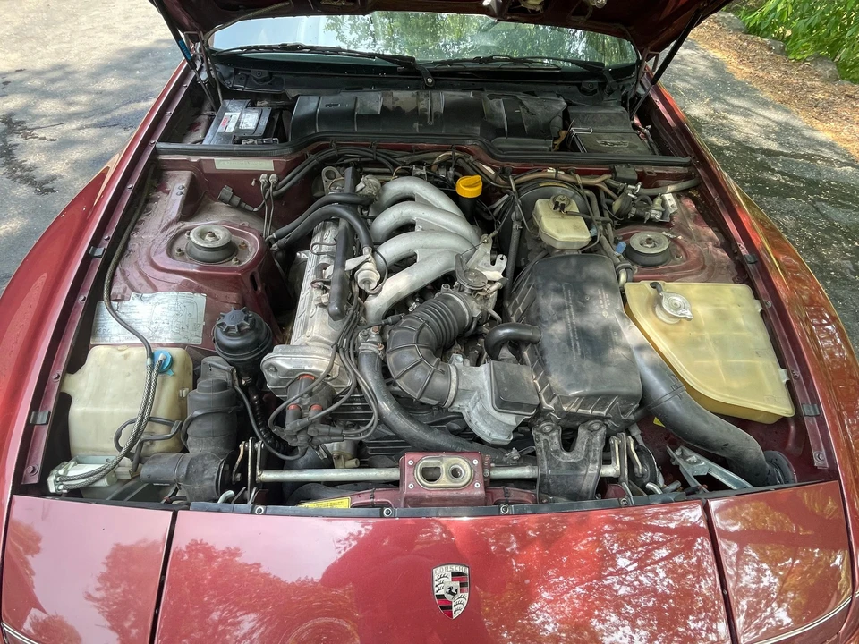 1986 Porsche 944 - Image 8 of 14