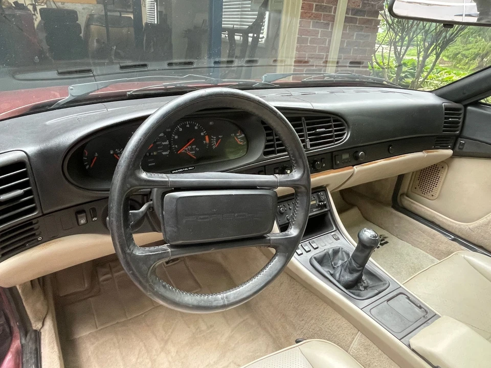 1986 Porsche 944 - Image 9 of 14