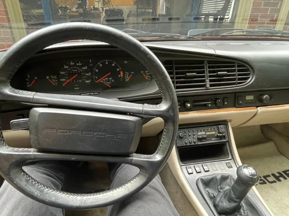 1986 Porsche 944 - Image 11 of 14