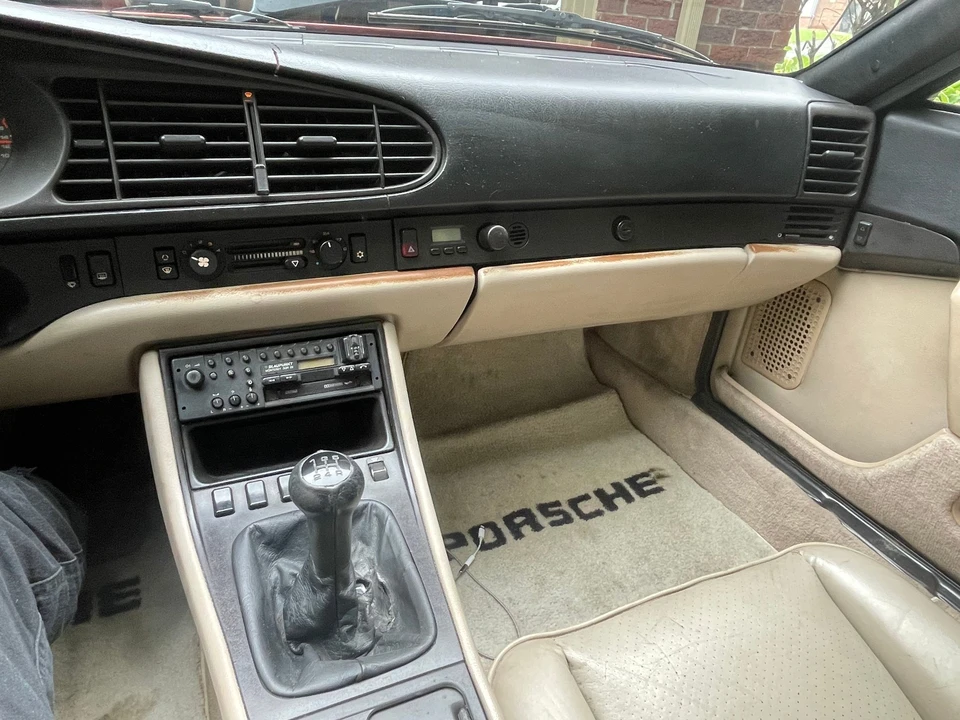 1986 Porsche 944 - Image 13 of 14