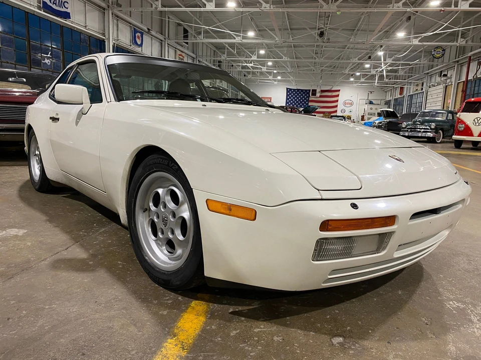 1986 Porsche 944 Turbo - Image 2 of 5