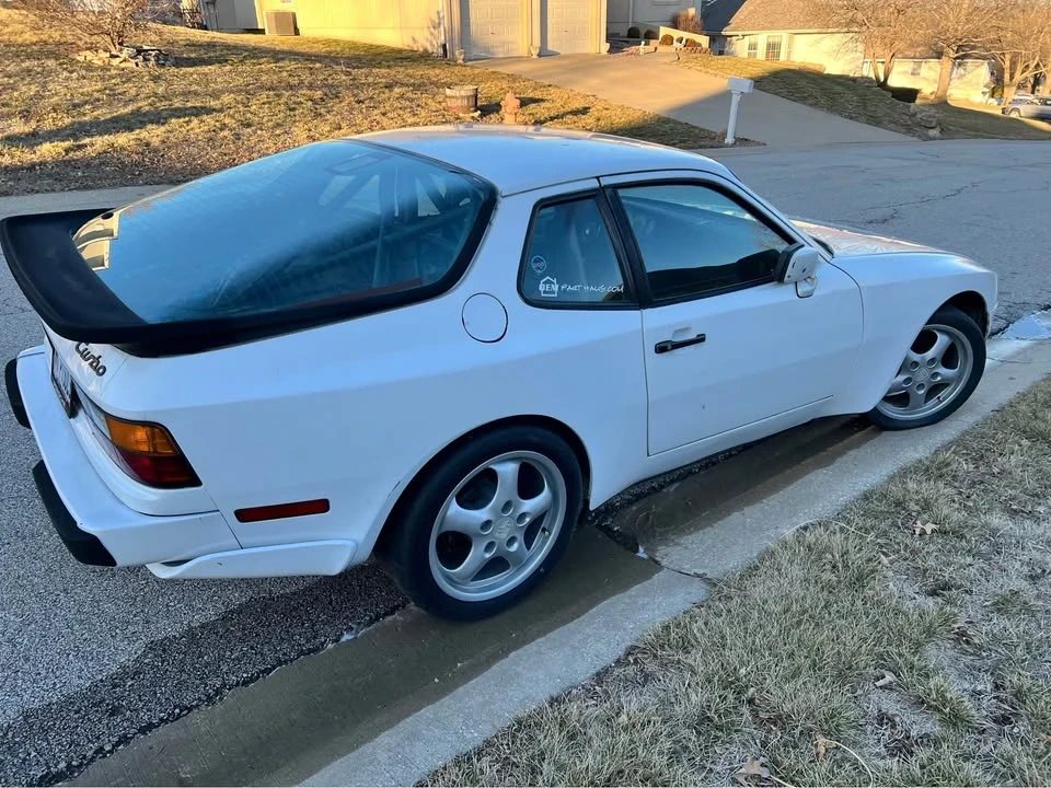 1986 Porsche 944 Turbo - Image 11 of 18