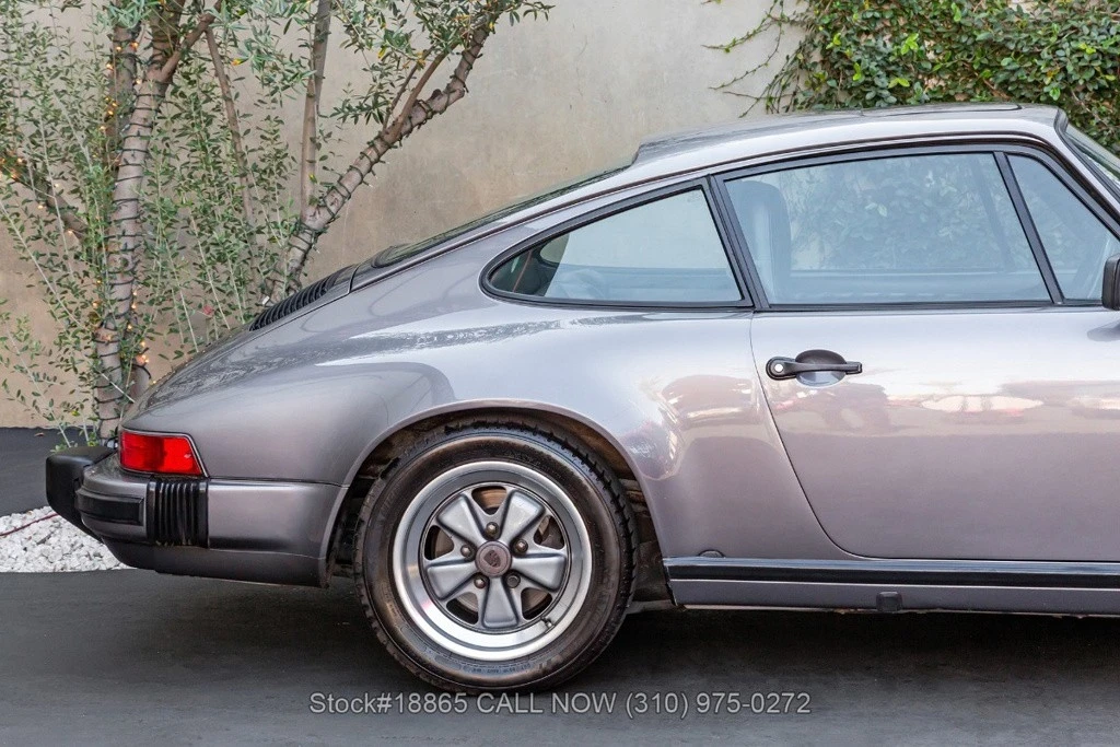 1986 Porsche 911 Carrera 3.2 - Image 11 of 12