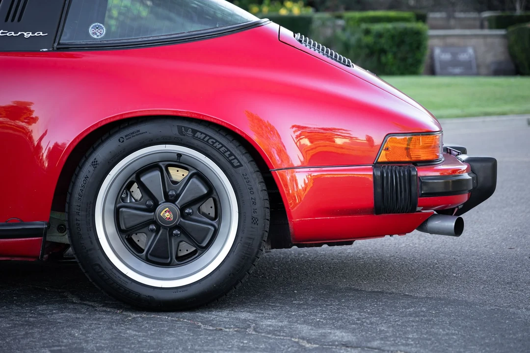 1986 Porsche 911 Carrera 3.2 - Image 16 of 31