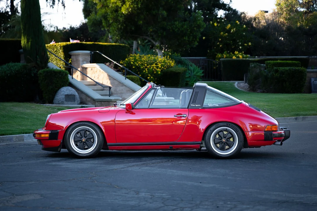 1986 Porsche 911 Carrera 3.2 - Image 13 of 31