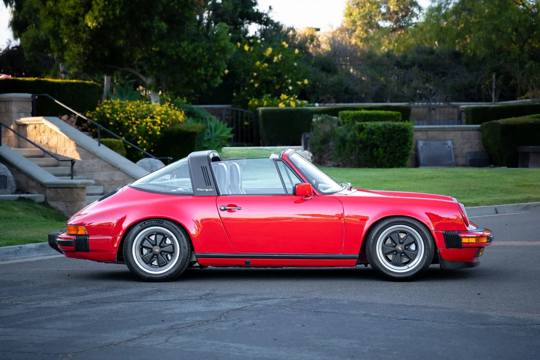 1986 Porsche 911 Carrera 3.2 - Image 30 of 31