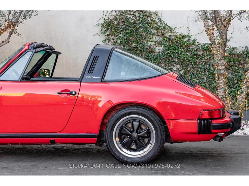 1986 Porsche 911 Carrera 3.2 - Image 17 of 31