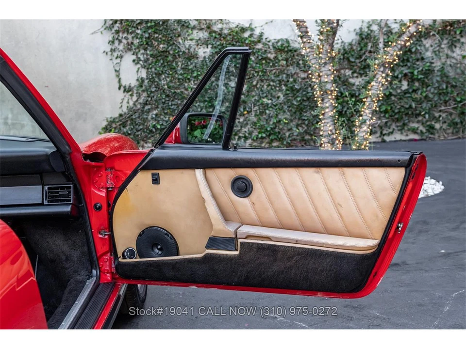 1986 Porsche 911 Carrera 3.2 - Image 27 of 31