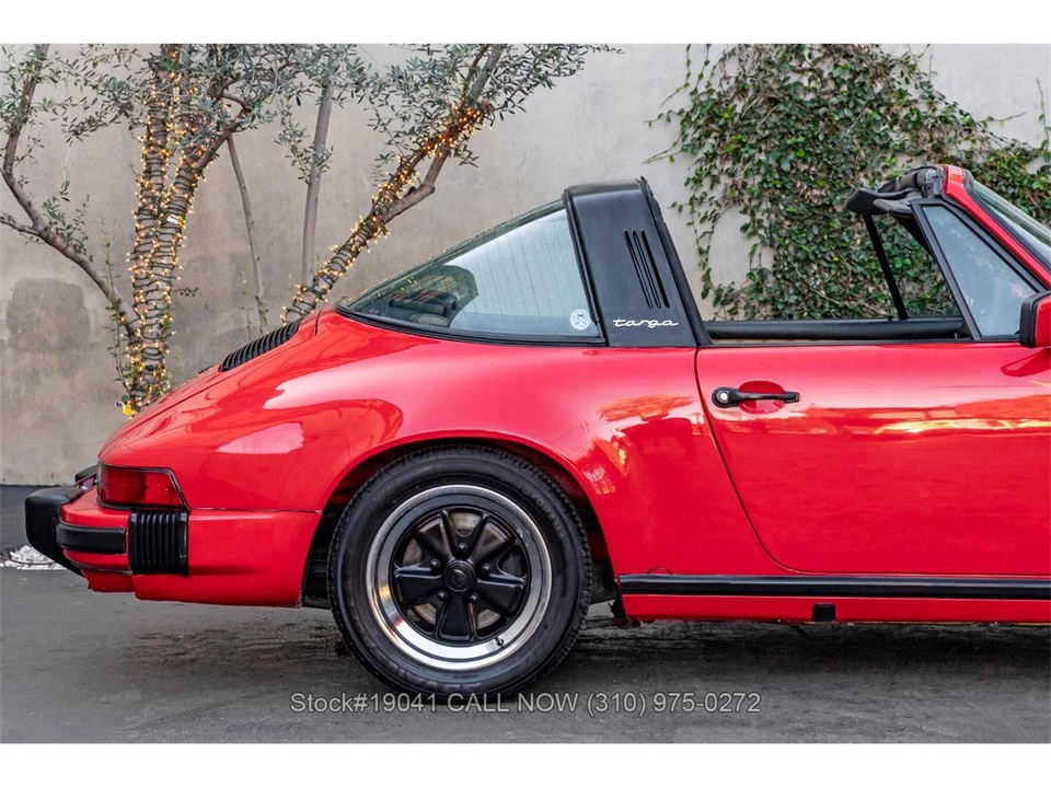 1986 Porsche 911 Carrera 3.2 - Image 15 of 31