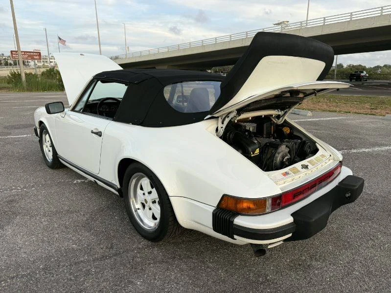 1986 Porsche 911 Carrera 3.2 - Image 13 of 24
