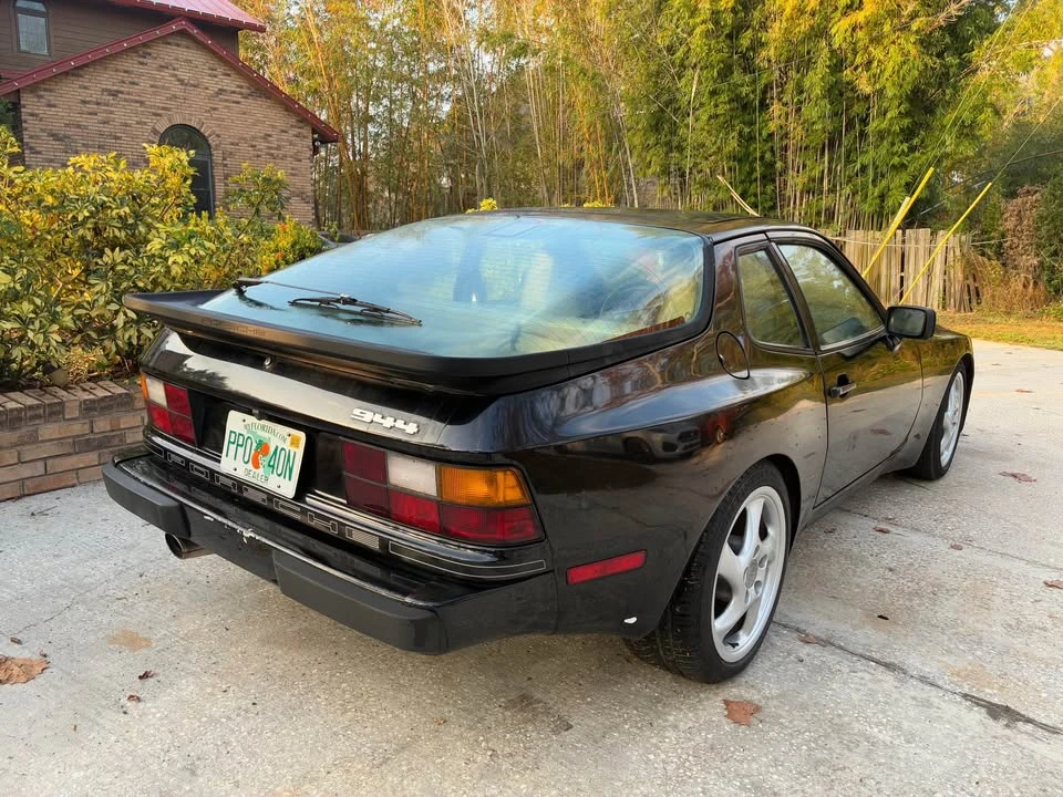1986 Porsche 944 S - Image 11 of 17