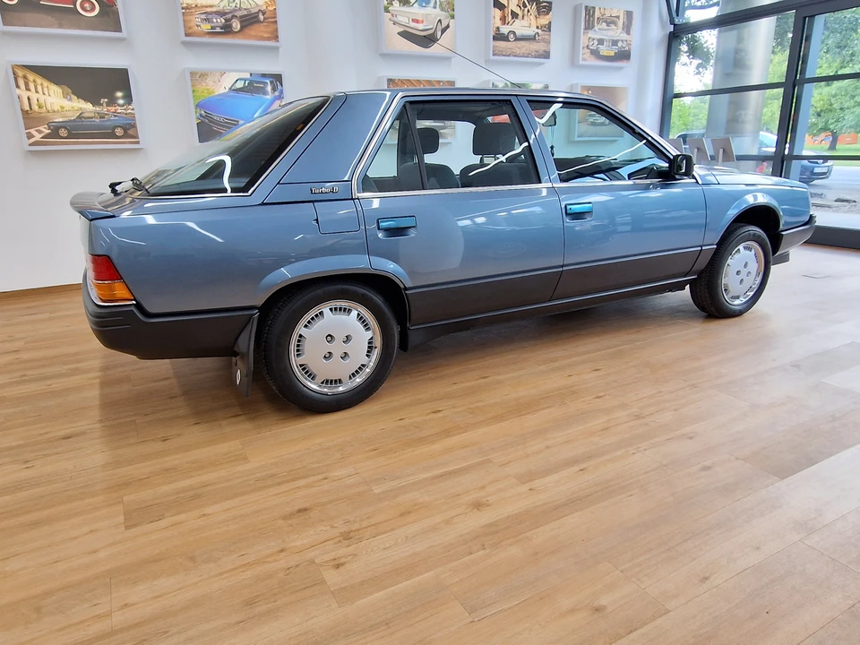 1986 Renault - Image 15 of 31