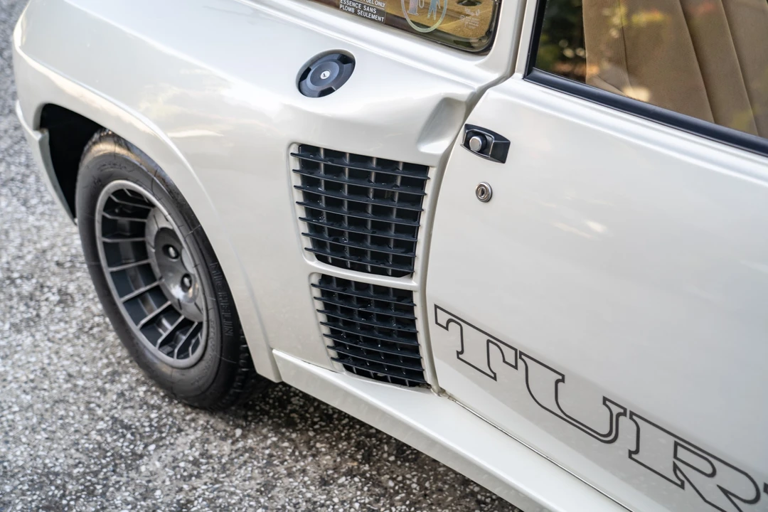 1986 Renault 5 Turbo 2 - Image 27 of 31