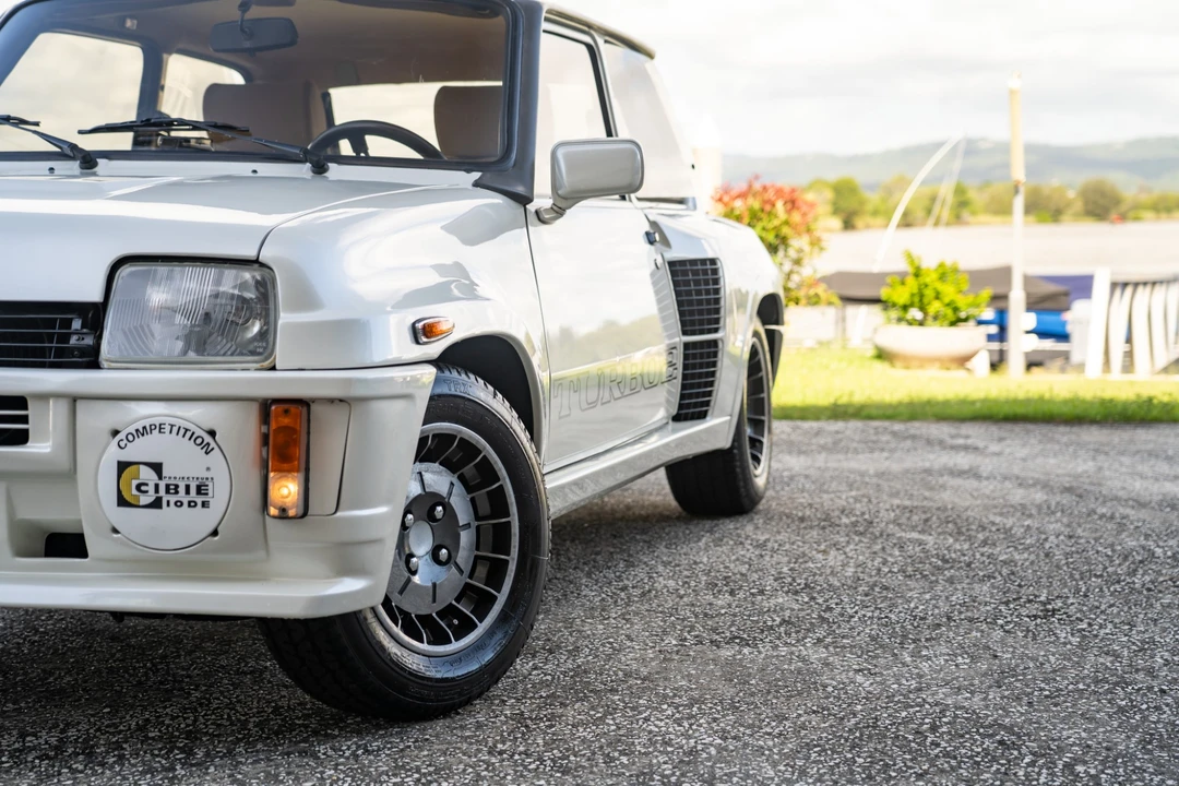 1986 Renault 5 Turbo 2 - Image 24 of 31