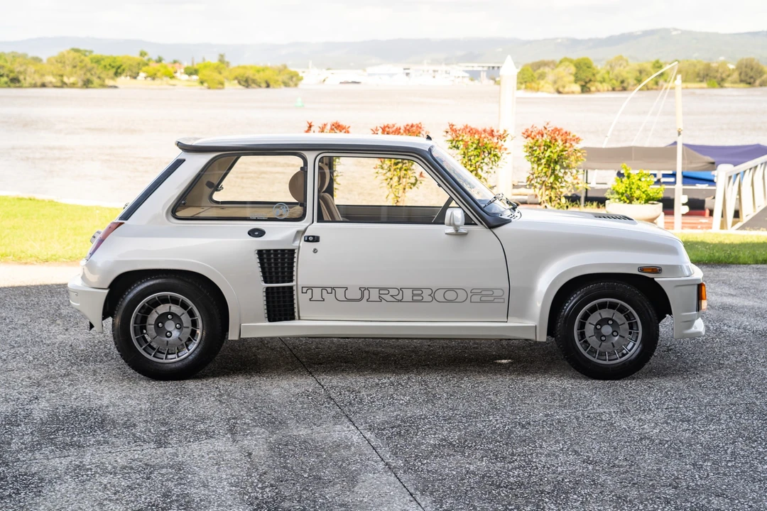 1986 Renault 5 Turbo 2 - Image 12 of 31