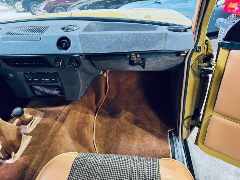 1984 Land Rover Range Rover Classic - Image 19 of 30