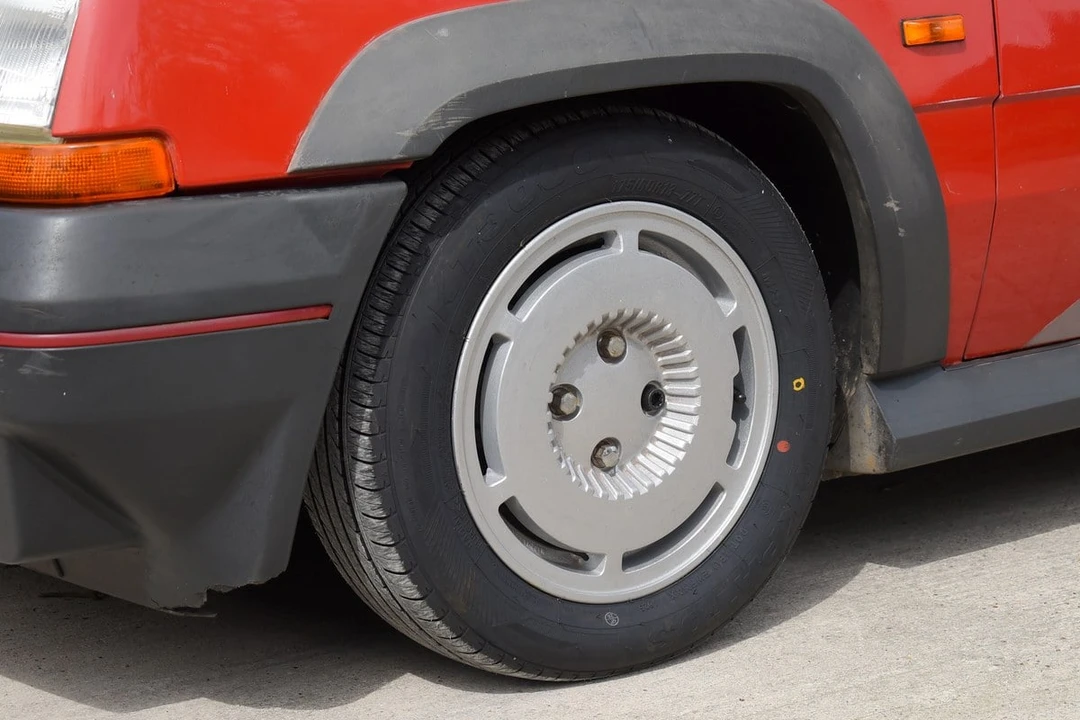 1987 Renault 5 GT Turbo - Image 15 of 30