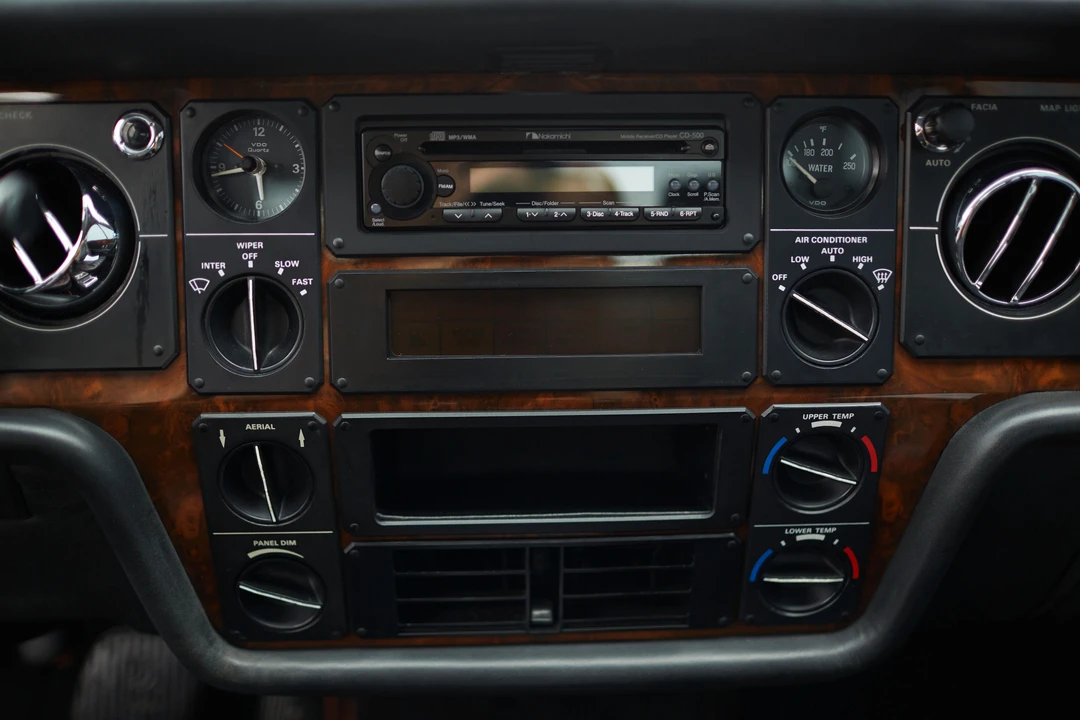 1986 Rolls-Royce - Image 30 of 31
