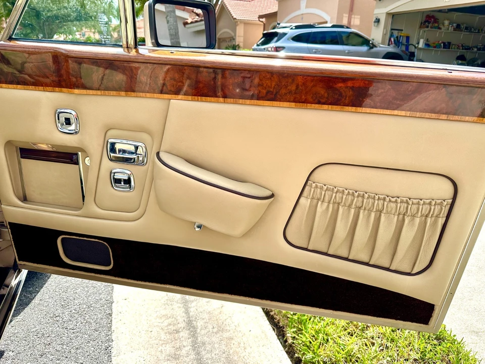 1986 Rolls-Royce Corniche Series II - Image 17 of 21