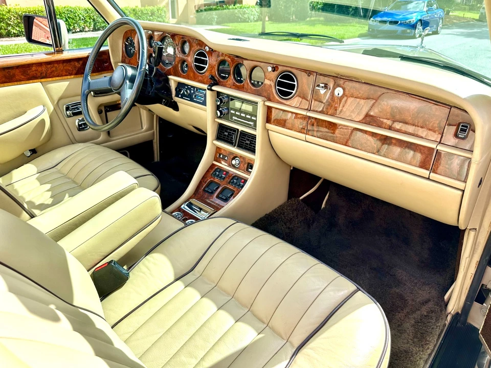 1986 Rolls-Royce Corniche Series II - Image 12 of 21