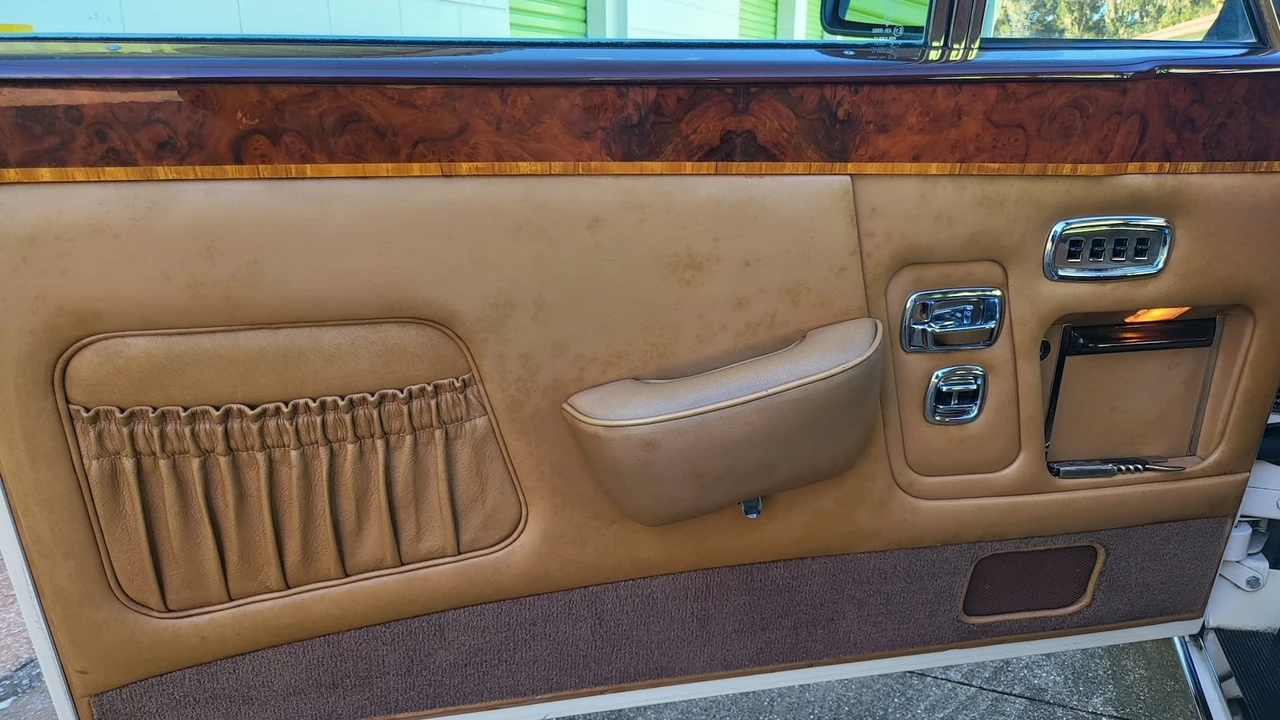 1986 Rolls-Royce Corniche Series II - Image 8 of 23