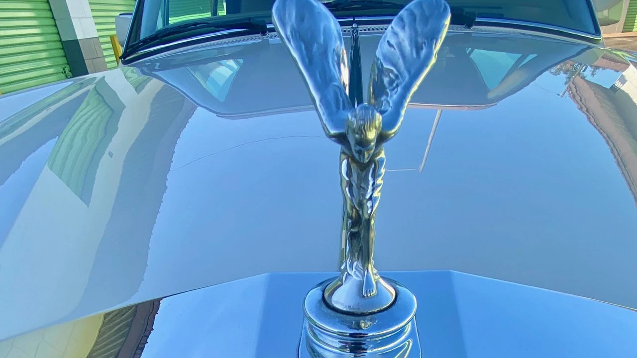 1986 Rolls-Royce Corniche Series II - Image 11 of 23