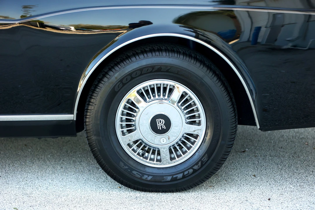 1986 Rolls-Royce Corniche Series II - Image 30 of 31