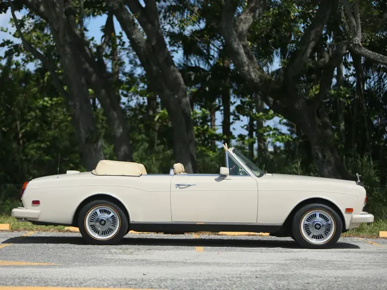 1986 Rolls-Royce Corniche - Image 6 of 31