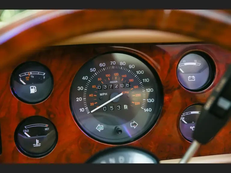 1986 Rolls-Royce Corniche - Image 30 of 31