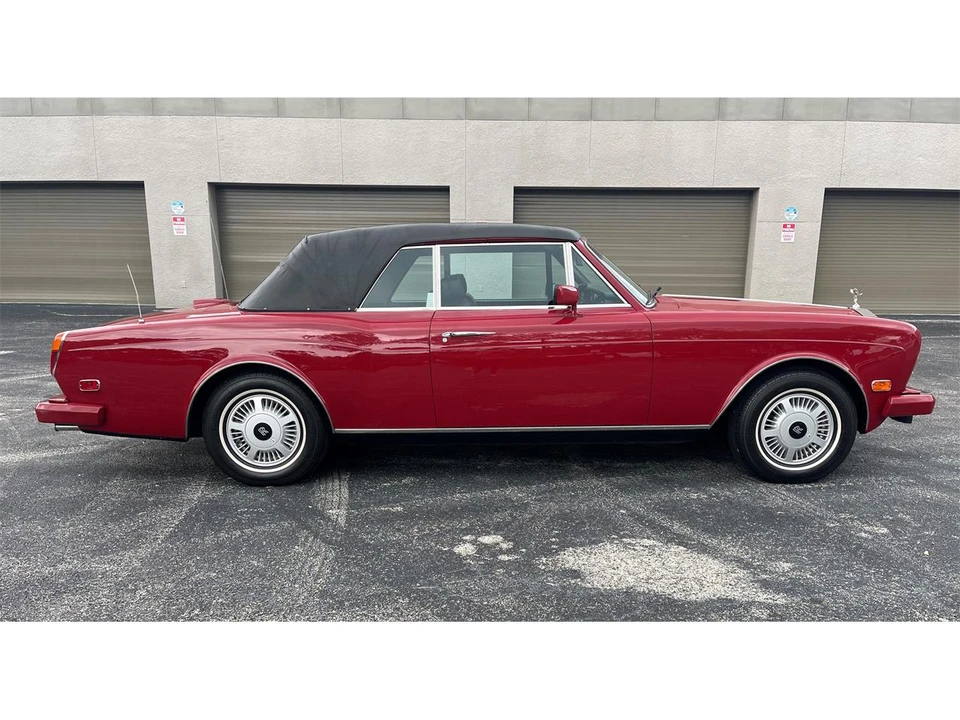 1986 Rolls-Royce Corniche Series I - Image 2 of 29