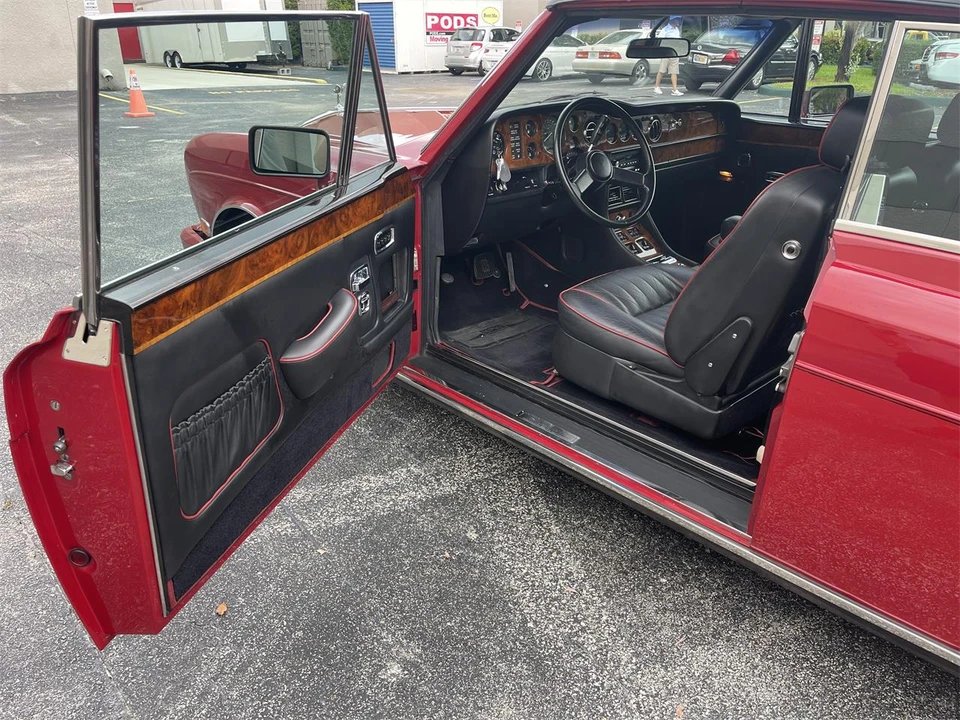 1986 Rolls-Royce Corniche Series I - Image 9 of 29