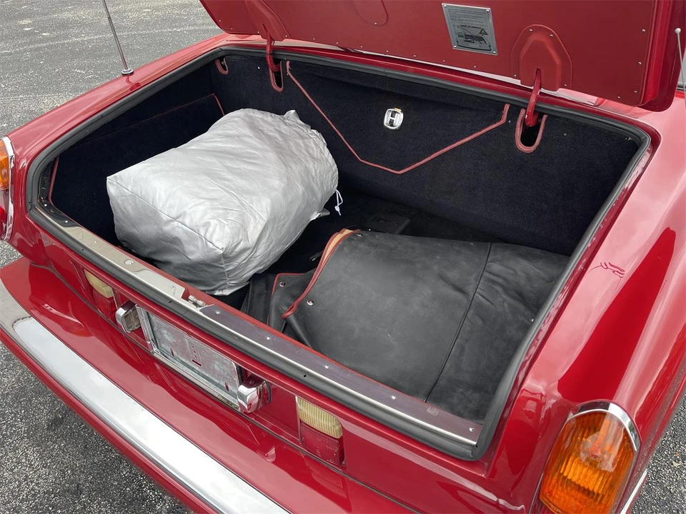1986 Rolls-Royce Corniche Series I - Image 24 of 29
