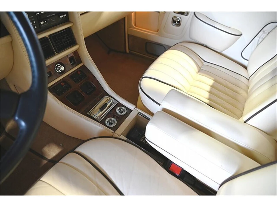 1986 Rolls-Royce Corniche Series I - Image 13 of 31