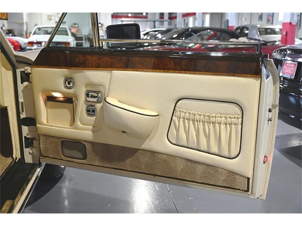 1986 Rolls-Royce Corniche Series I - Image 5 of 31