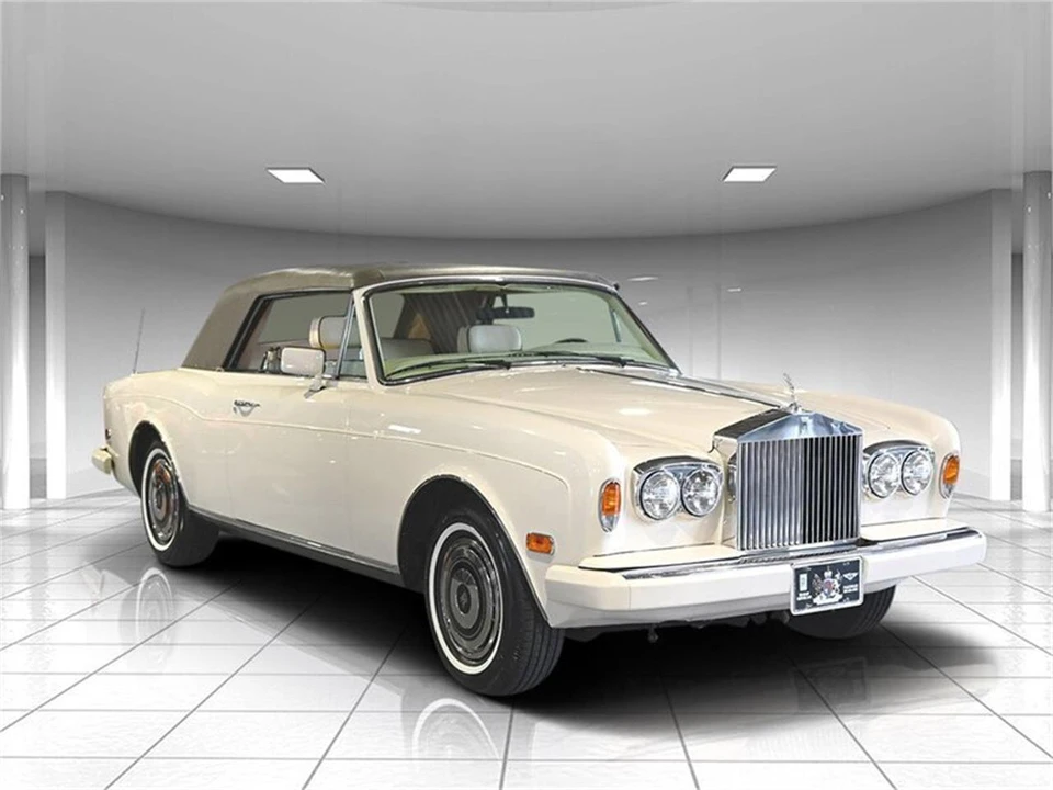 1986 Rolls-Royce Corniche Series I - Image 25 of 31