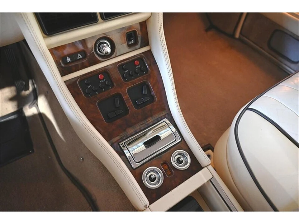 1986 Rolls-Royce Corniche Series I - Image 15 of 31