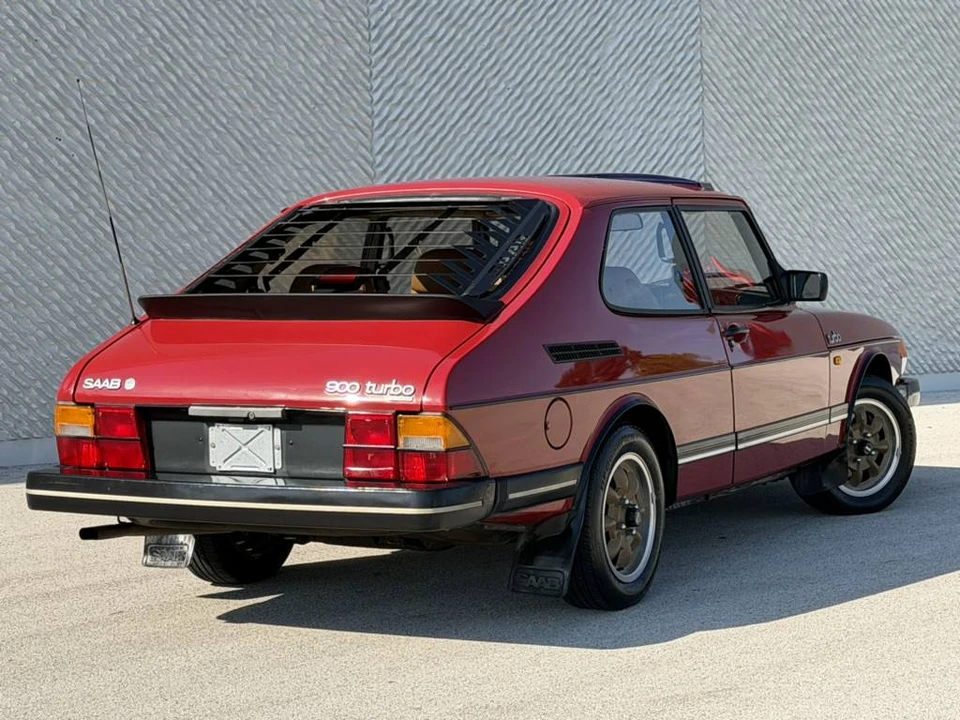 1986 Saab 900 Turbo 1st Gen - Image 10 of 31