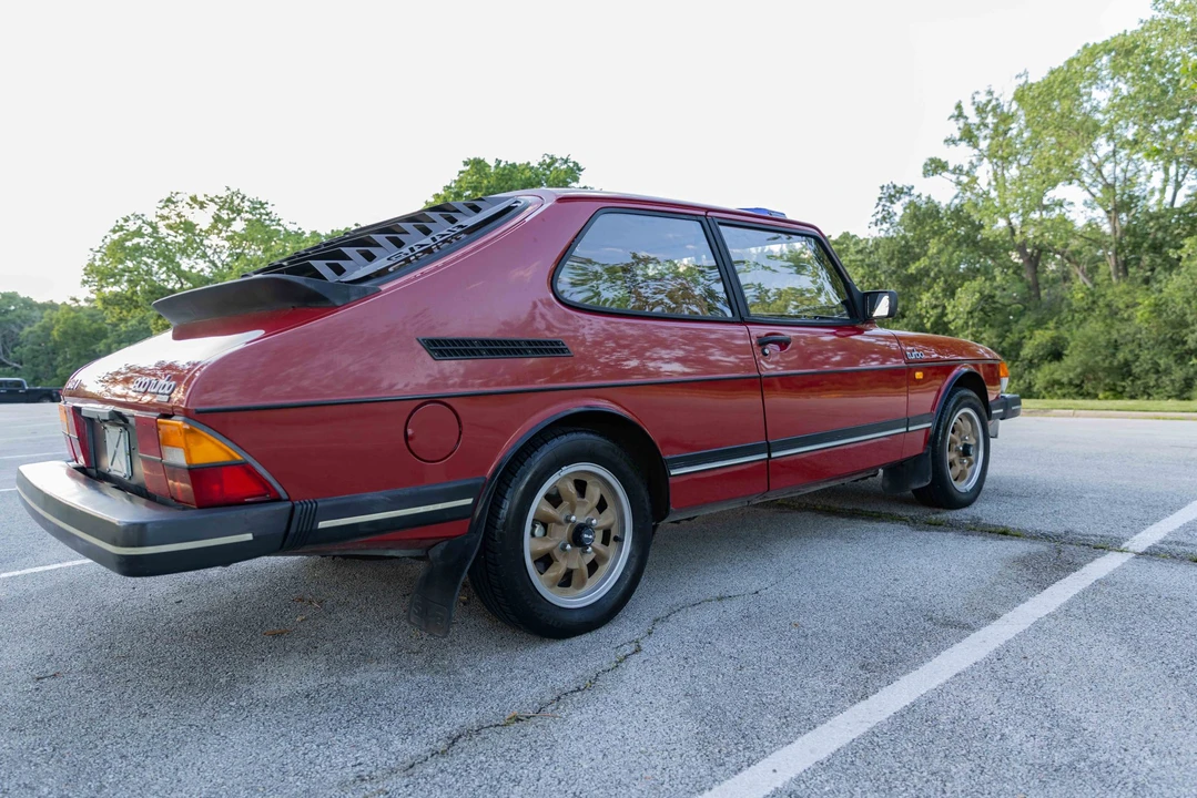 1986 Saab 900 Turbo 1st Gen - Image 25 of 31