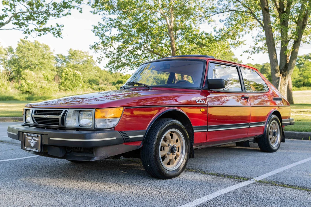 1986 Saab 900 Turbo 1st Gen - Image 18 of 31