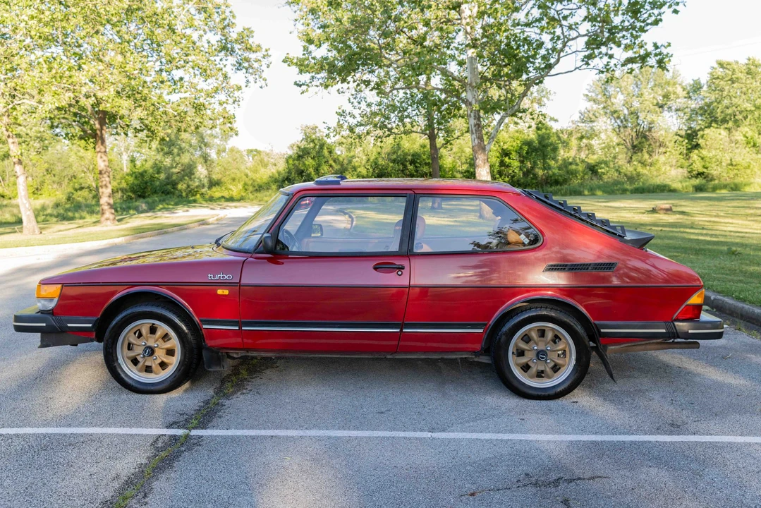 1986 Saab 900 Turbo 1st Gen - Image 20 of 31