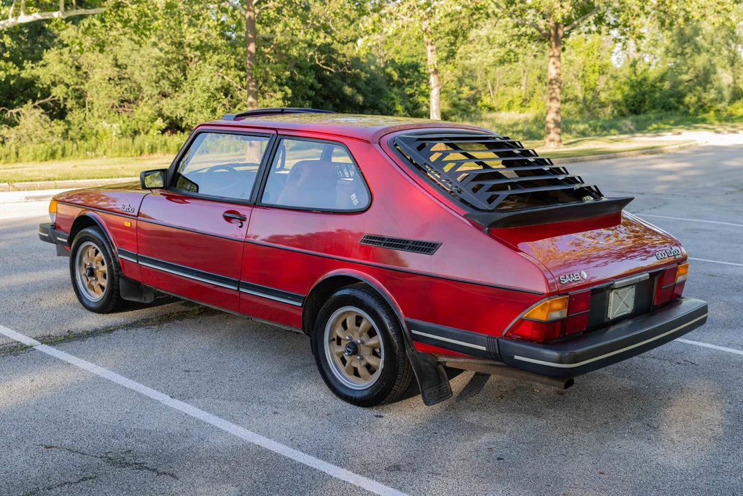 1986 Saab 900 Turbo 1st Gen - Image 21 of 31