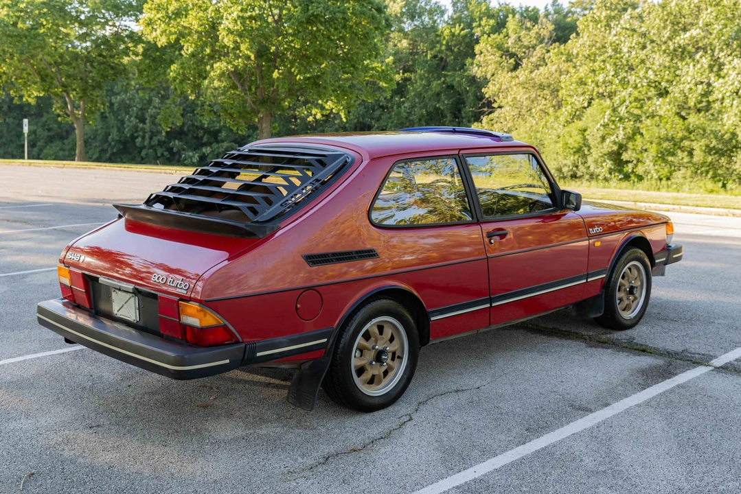 1986 Saab 900 Turbo 1st Gen - Image 24 of 31