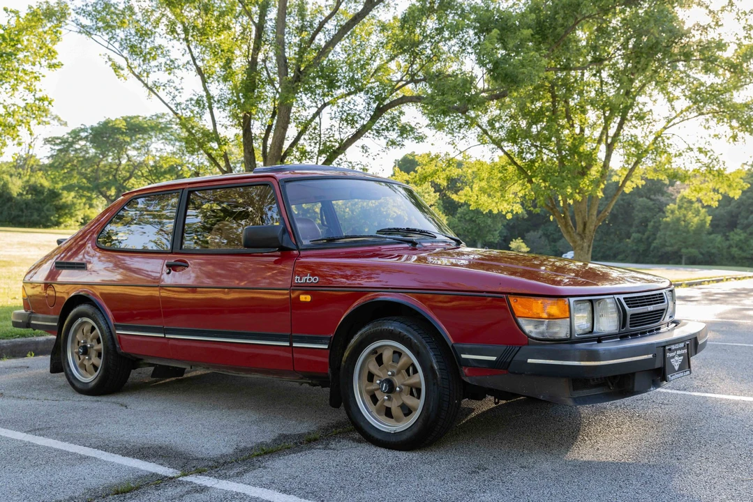 1986 Saab 900 Turbo 1st Gen - Image 14 of 31