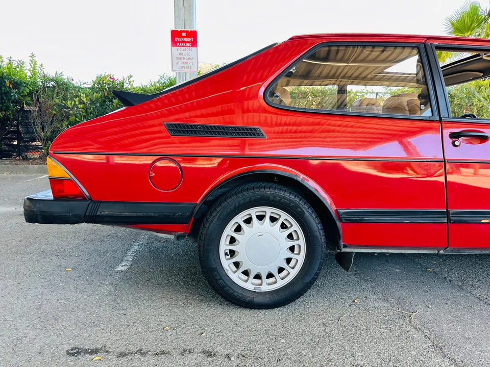 1986 Saab 900 Turbo 1st Gen - Image 29 of 31