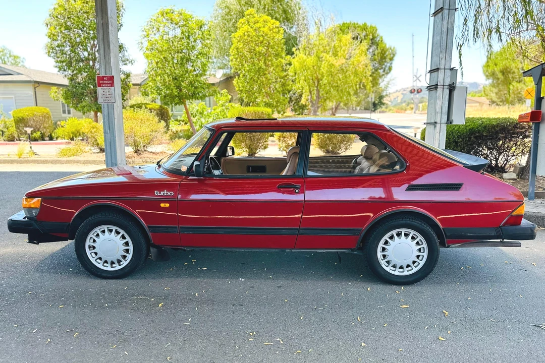 1986 Saab 900 Turbo 1st Gen - Image 8 of 31