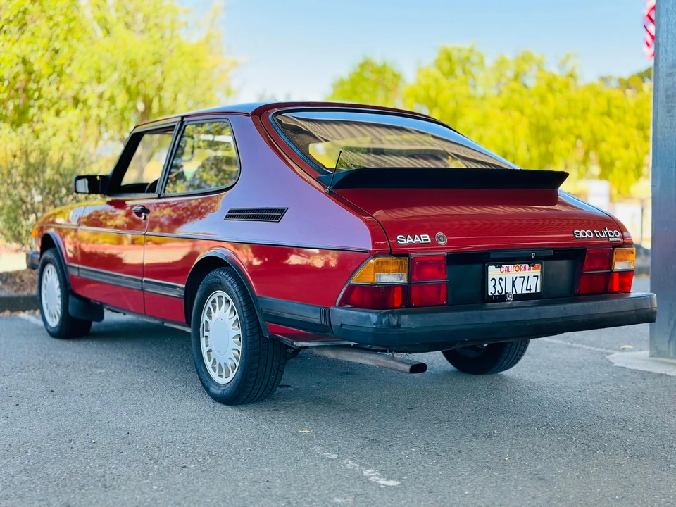 1986 Saab 900 Turbo 1st Gen - Image 12 of 31