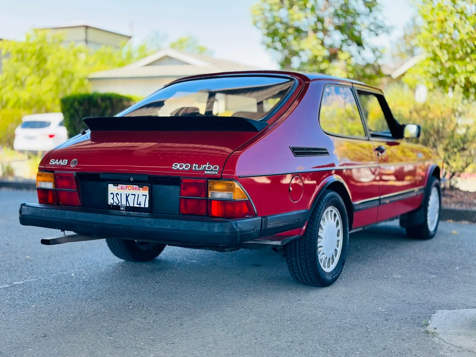 1986 Saab 900 Turbo 1st Gen - Image 16 of 31